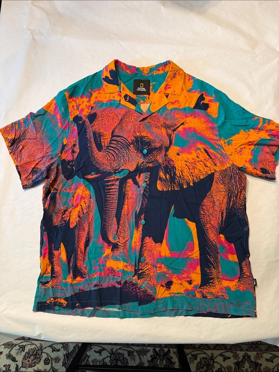National Geographic Other - National Geographic Colorful Abstract Graphic Tee in Teal, Orange & Pink